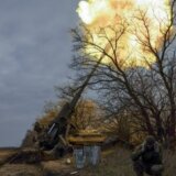 Ukrajinsko predsedništvo: Pet mrtvih, 20 ranjenih u ruskom udaru na Herson 7