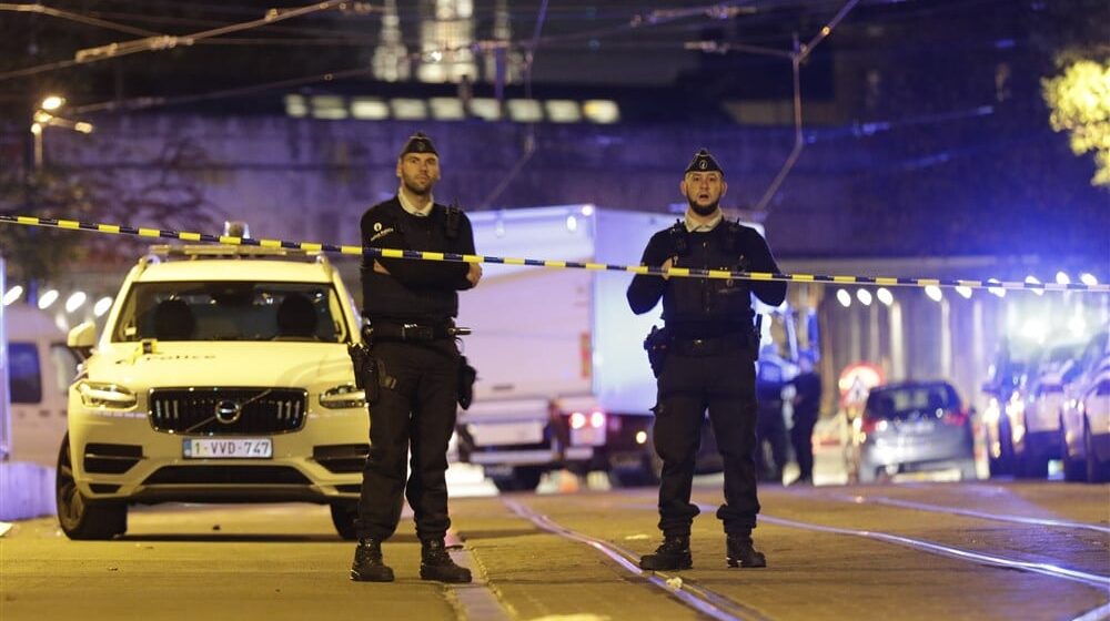 Policajac ubijen u napadu nožem u Briselu, sumnja se na terorizam 1