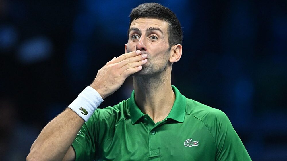 Đoković revijalno protiv Medvedeva, čeka rivala u polufinalu Završnog mastersa 1