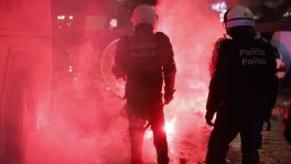 (FOTO,VIDEO) Nemiri se posle utakmice Maroko-Belgija iz Brisela preneli u Holandiju: Uzvikuju se poruke "Oslobodite Palestinu" 18