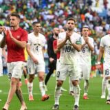 Strah, radost, euforija i tuga: "Orlovi" navijačima priredili rolerkoster emocija protiv Kameruna (3:3) 9