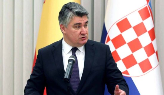 Predsednik Hrvatske: U rezoluciji o Srebrenici se ne pominju Srbi, otcepljenje RS nije moguće 7