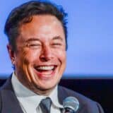 Društvene mreže: Rasprava na Tviteru oko plave oznake - šta je Ilon Mask odgovorio piscu Stivenu Kingu 6