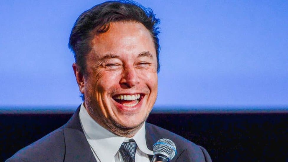 Društvene mreže: Rasprava na Tviteru oko plave oznake - šta je Ilon Mask odgovorio piscu Stivenu Kingu 1 Tesla chief executive Elon Musk addresses guests at a conference in Norway.