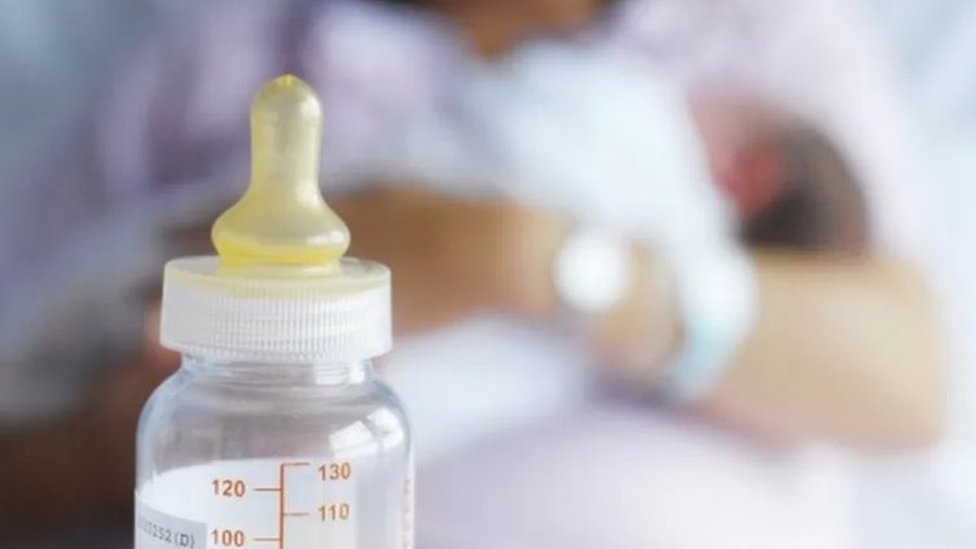 Srbija, poskupljenje i mleko za bebe: Visoka cena za hranu bez koje se ne može 2 flašica za bebe
