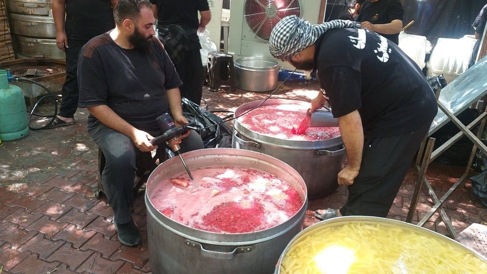 Iran i protesti: Bezbednosne snage i državni mediji zataškavaju smrt demonstranta, otkriva BBC 2 Photo showing Milad Ostad-Hashem taking part in a religious ritual