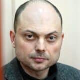Rat u Ukrajini: Ruski antiratni aktivista, priveden zbog kritikovanja invazije, pisao BBC-ju iz zatvora 9