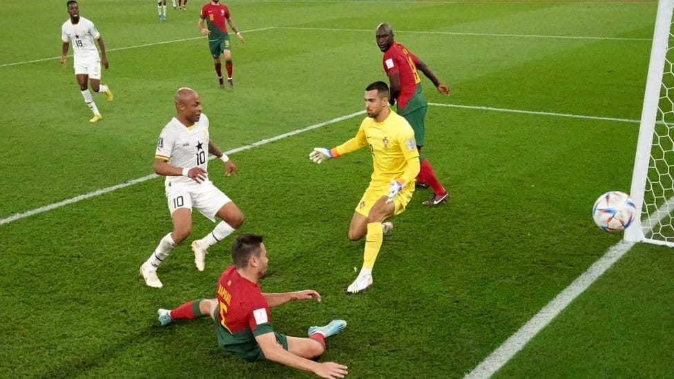 Svetsko prvenstvo i fudbal: Švajcarska pobedila Kamerun, presudio gol Kamerunca, drama na meču Portugal - Gana 3 Gana