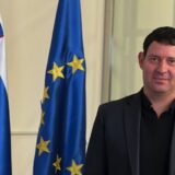 Anžej Frangeš, slovenački izaslanik za Zapadni Balkan u Intervjuu petkom: „Nadam se da je uzrok nervoze oko Kosova blizina mogućnosti pomaka u dijalogu" 10