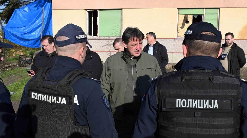 Srbija, nasilje i migranti: Posle pucnjave u Horgošu privedeno više od 800 migranata - pretragom pronađeno oružje i municija 5 policija, migranti