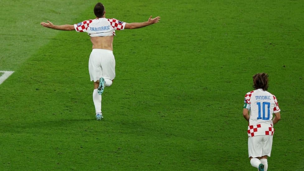 Svetsko fudbalsko prvenstvo 2022: Remi u evropskom klasiku, Hrvatska preokretom poslala Kanadu kući, Maroko i Kostarika iznenađenja dana 2 Kramarić slavi gol