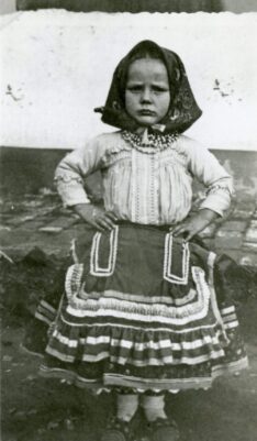 Kako su se oblačila zrenjaninska deca početkom 20. veka i koliko puta godišnje su dobijala novu odeću 2