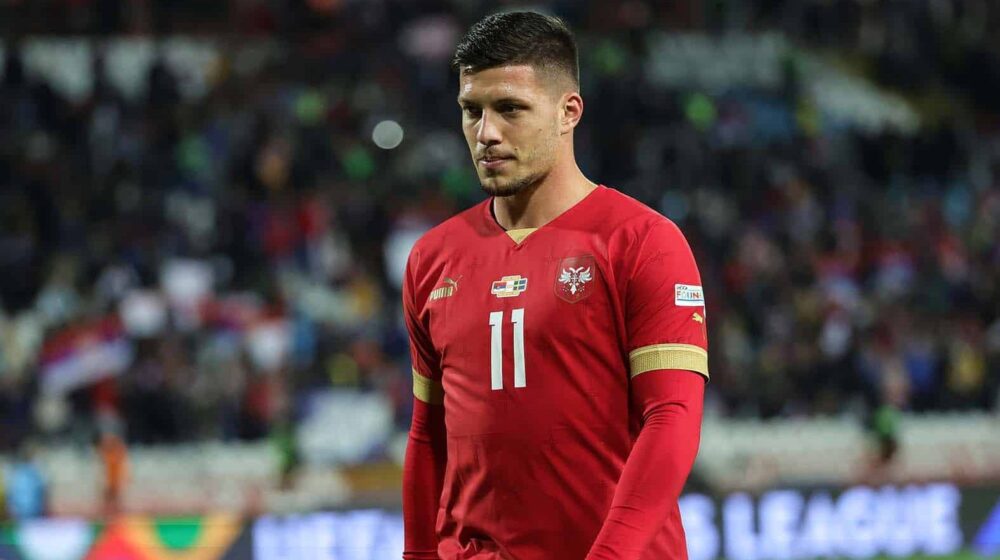 (VIDEO) "Eksplodirao" u Ajntrahtu, "ugasio" se u Realu: Ko je Luka Jović, potencijalni Piksijev "džoker" u Kataru? 1