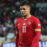 (VIDEO) "Eksplodirao" u Ajntrahtu, "ugasio" se u Realu: Ko je Luka Jović, potencijalni Piksijev "džoker" u Kataru? 11