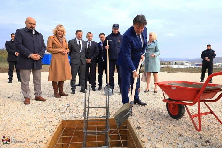Postavljen kamen temeljac za novi Vatrogasni dom u Kragujevcu 1