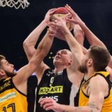 Alen Smailagić (C) Ante Perkušić (L) Dominik Mavra (R)