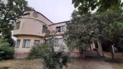 20220901_171003 Zašto zgrada inspekcijskih službi u Zrenjaninu propada iako je vredno arhitektonsko delo 2