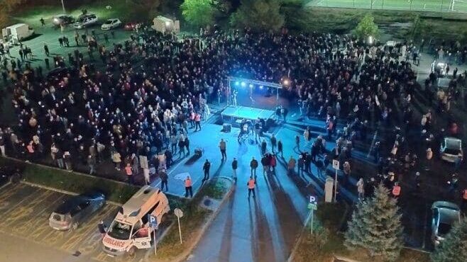 Protest opozicije u Banjaluci: Trivić je pobedila Dodika, traži se smena rukovodstva RTRS-a 1