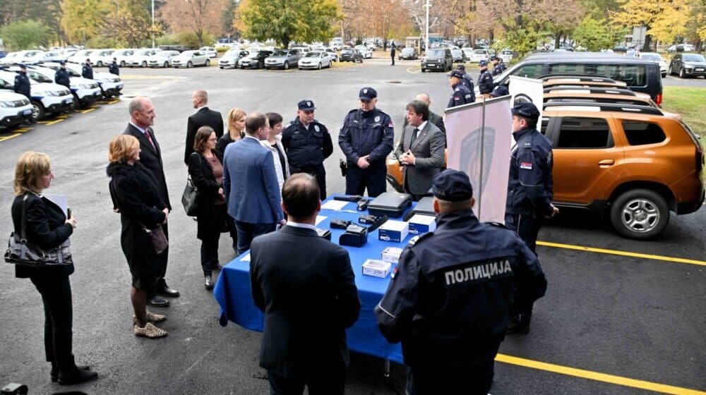 Poklon Nemačke Upravi granične policije Srbije: Vozila i oprema 1