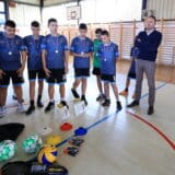 Kragujevac obezbedio sportsku opremu za šest osnovnih škola 6