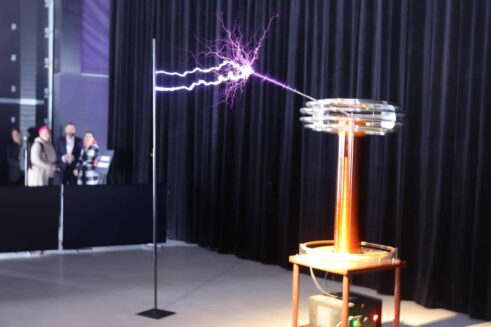 Ministarstvo kulture Srbije: U Pragu otvorena izložba o Nikoli Tesli 5