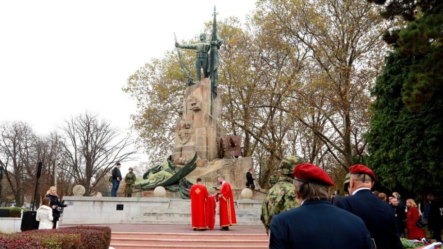 Selaković odao poštu palim borcima u Prvom svetskom ratu: Pobeda nam nije poklonjena 2 Selaković odao poštu palim borcima u Prvom svetskom ratu: Pobeda nam nije poklonjena 2