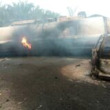 Najmanje 12 osoba poginulo u eksploziji posle sudara kamiona-cisterne u Nigeriji 6