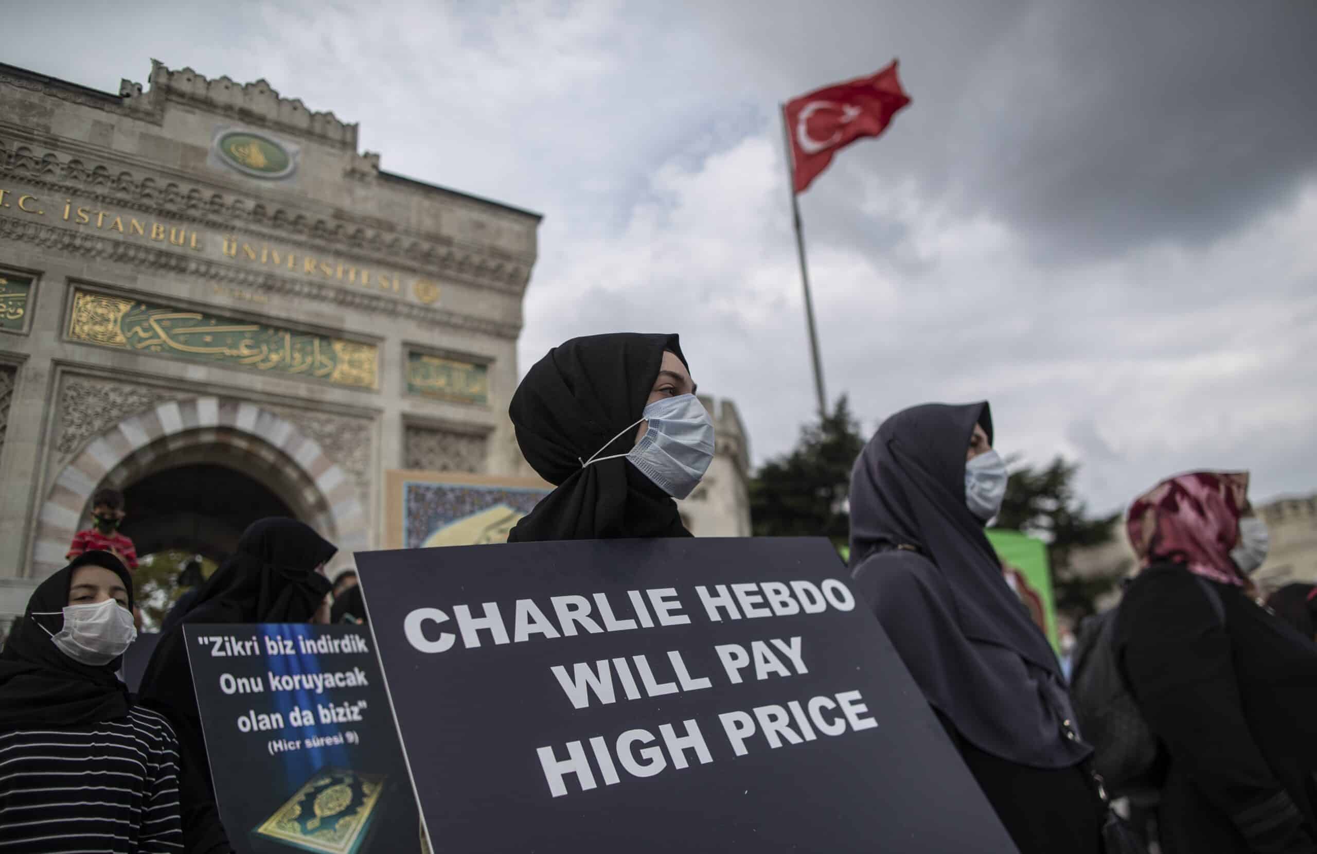 Pretnje Danasu da će “završiti kao Šarli ebdo”, francuski satirični list: Šta se desilo 7. januara 2015. kada je ubijeno 12 ljudi? 4