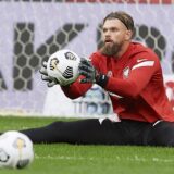 (VIDEO) Golmana selekcije Poljske teška povreda skinula sa leta za Katar 1