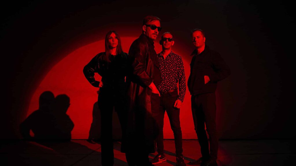 Bojan Slačala, Artan Lili za Danas: "I dalje sam tvrdoglavi magarac koji veruje u bolju budućnost" 2 Bojan Slačala, Artan Lili za Danas: "I dalje sam tvrdoglavi magarac koji veruje u bolju budućnost" 2