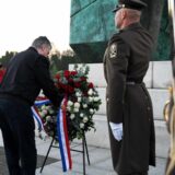 Milanović odao počast žrtvama Vukovara, sutra ide u Škabrnju 9