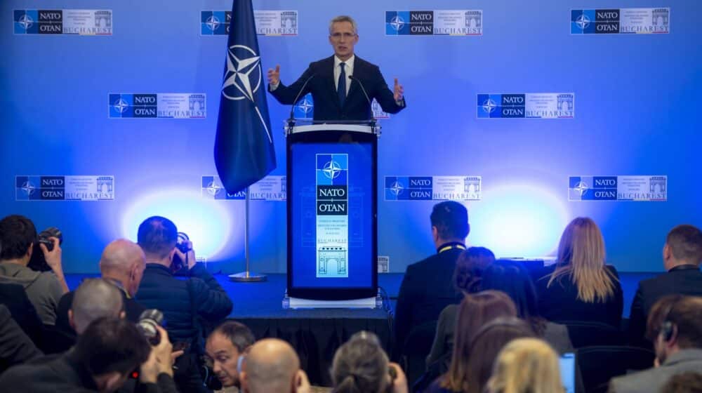 Stoltenberg: NATO šalje Ukrajini dodatnu pomoć u gorivu i agregatima 1