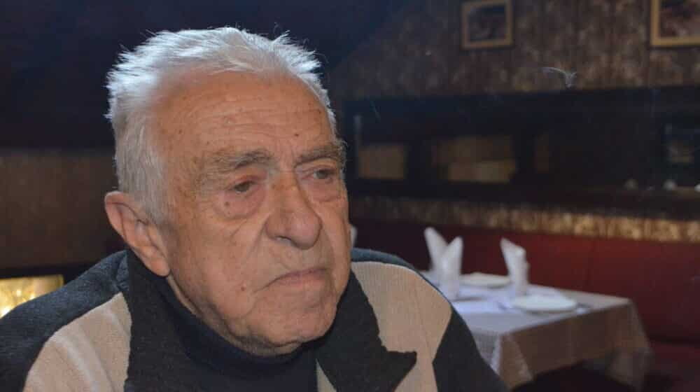 "Jedni dođu, popiju rakiju i odu, a mnogi nas psuju. Zastavu istaknem, muzika trešti": Kako se u Vranju proslavljao 29. novembar 1