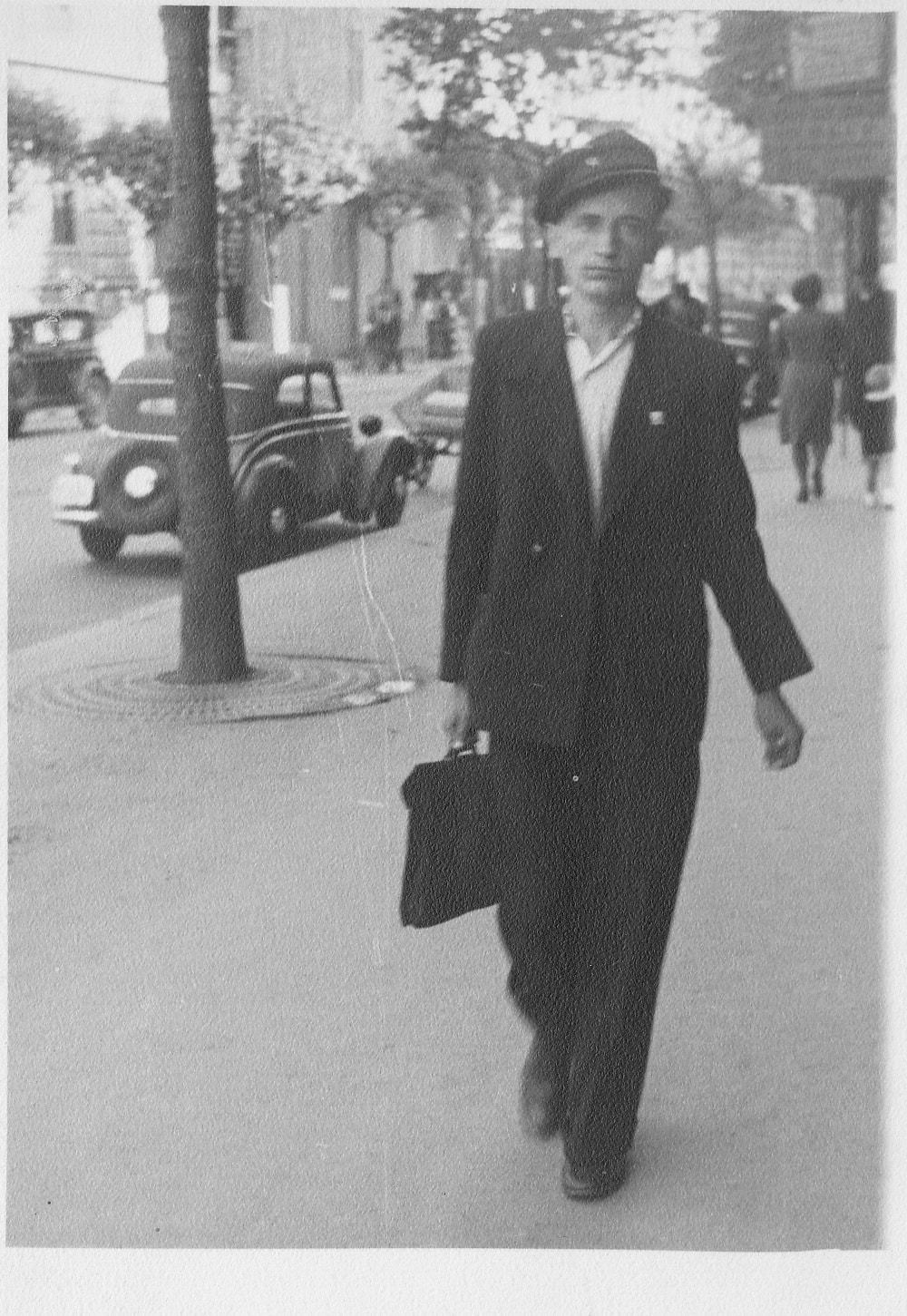 Olja Bećković: "Bio je toliko ubedljiv da je sposoban za večnu ljubav, da sam ga u trećoj godini života zaprosila" 2 Olja Bećković: "Bio je toliko ubedljiv da je sposoban za večnu ljubav, da sam ga u trećoj godini života zaprosila" 2