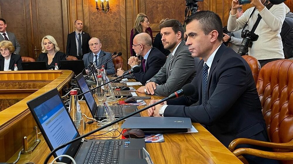 "Bošnjacima je pomoć potrebna jer grcaju u siromaštvu, sve teže žive": Ministar Edin Đerlek za Danas 1