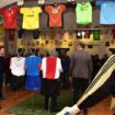 Koliko fudbalskih dresova ima na izložbi "Zbirka u šesnaestercu" u Kikindi 22