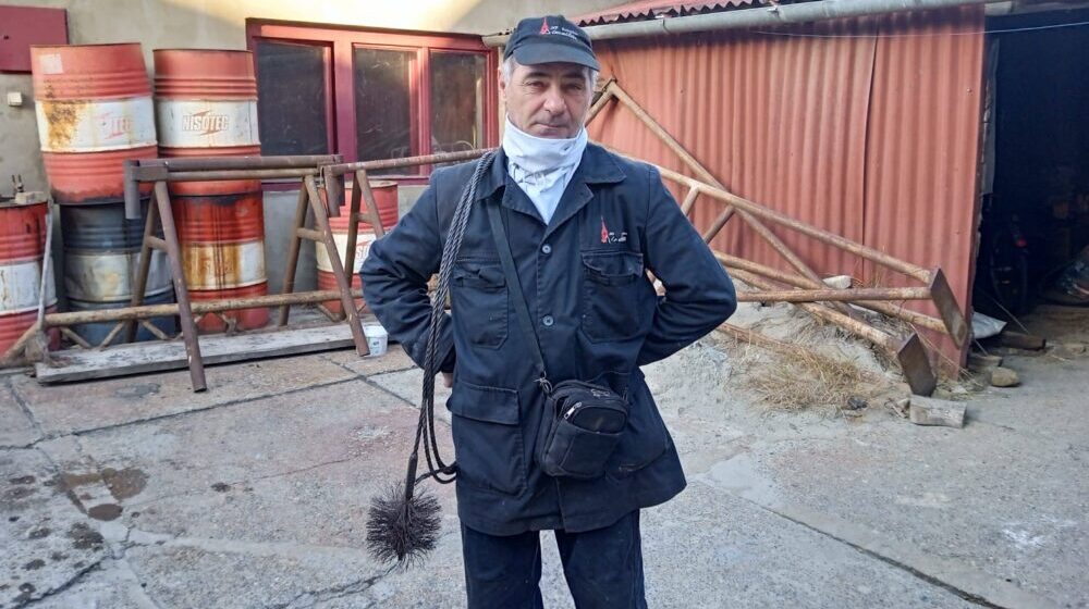 “Kad krene da puca na sve strane, onda beže”: Subotički dimničar o najčešćim greškama koje građani prave prilikom loženja 1