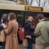 "Šapić se nije protivio ugovoru s Kentkartom, a sad korupcijom štiti svoj interes": Šta znamo o slučaju koji potresa Beograd? 4