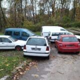 "Za delove ili auto otpad": Reporter Danasa proverio u kakvom su stanju vozila koja je RTS stavio na aukciju (FOTO) 18