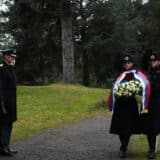 Vučić položio venac na spomenik stradalim Jugoslovenima u okupiranoj Norveškoj 11
