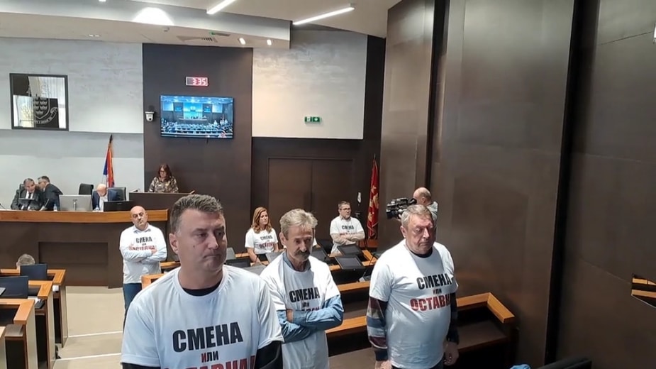 Performans opozicije u Skupštini Kraljeva, traži se ostavka gradske većnice 1