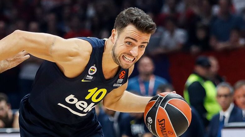 Melih Mahmutoglu, as Fenerbahčea: Igraćemo za klub i reprezentaciju, ali to nije zdravo za igrače 1