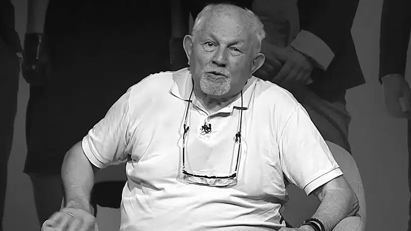 Ima li ko bliži pesniku od pesnika samog 1