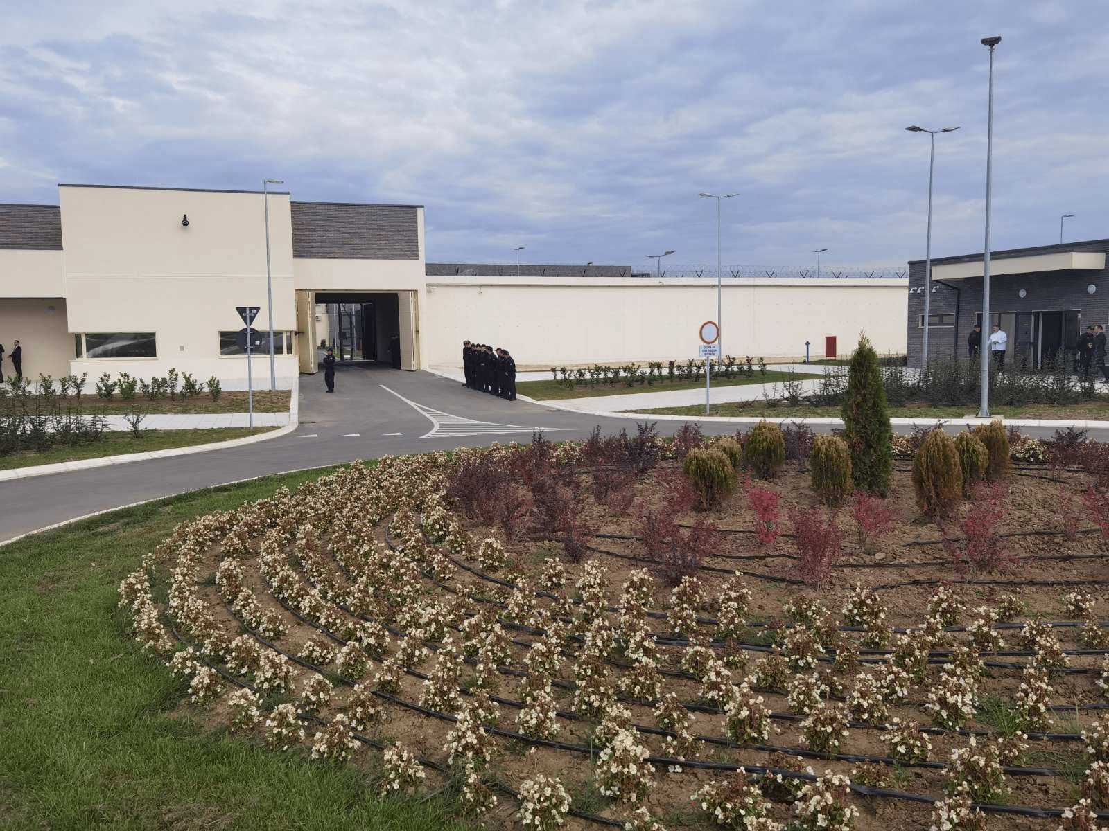 U Kragujevcu otvoren novi Kazneno-popravni zavod: Imaće 11 šetališta, koštao je 30 miliona evra (FOTO) 2