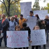 Protest u Beogradu jer Romi u jednom niškom naselju nemaju struju 11