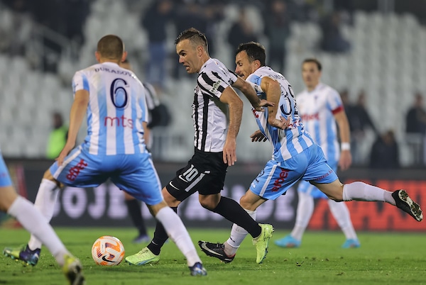 Hladan tuš za Partizan - Spartak odneo sve bodove iz Humske 1