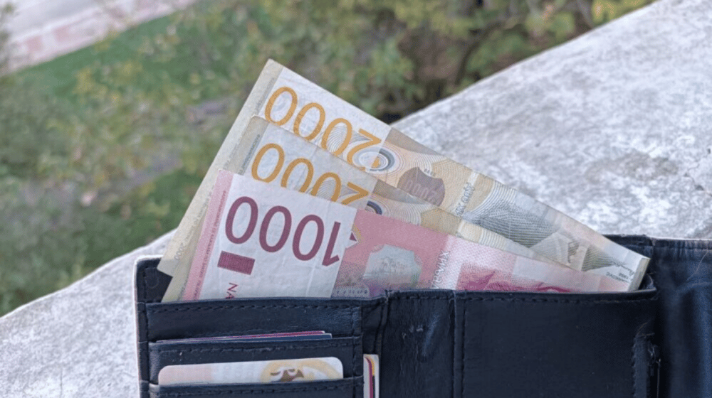 Za prva dva dana 607.000 mladih se prijavilo za 5.000 dinara, isplata najkasnije do 19. decembra 1