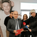 "Vera Cenić je poput kandila obasjavala naše živote": Otvoren legat profesorke i književnice iz Vranja 2