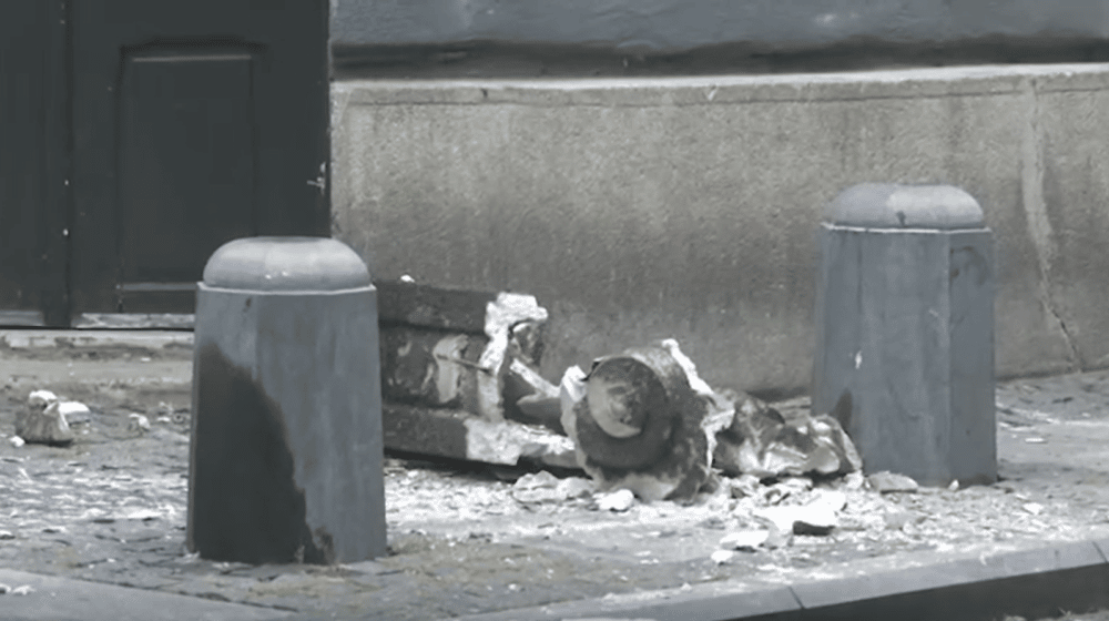 Otpao betonski deo fasade u Gračaničkoj ulici u Beogradu 1