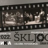 Otvaranje izložbe fotografija Zorana Veselinovića i promocija fotomonografije „Škljocaj" u SKCNS Fabrici 1